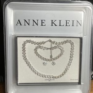 Vintage Anne Klein Genuine Crystal Jewelry Set Signed